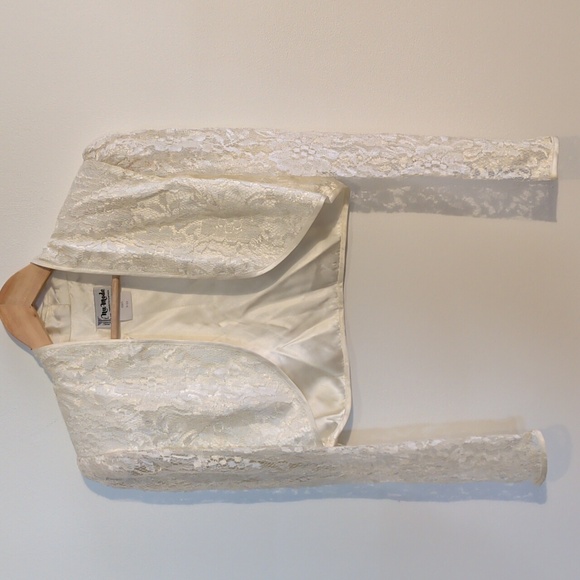 VINTAGE NU MODE cream lace dress - size small - Picture 9 of 15